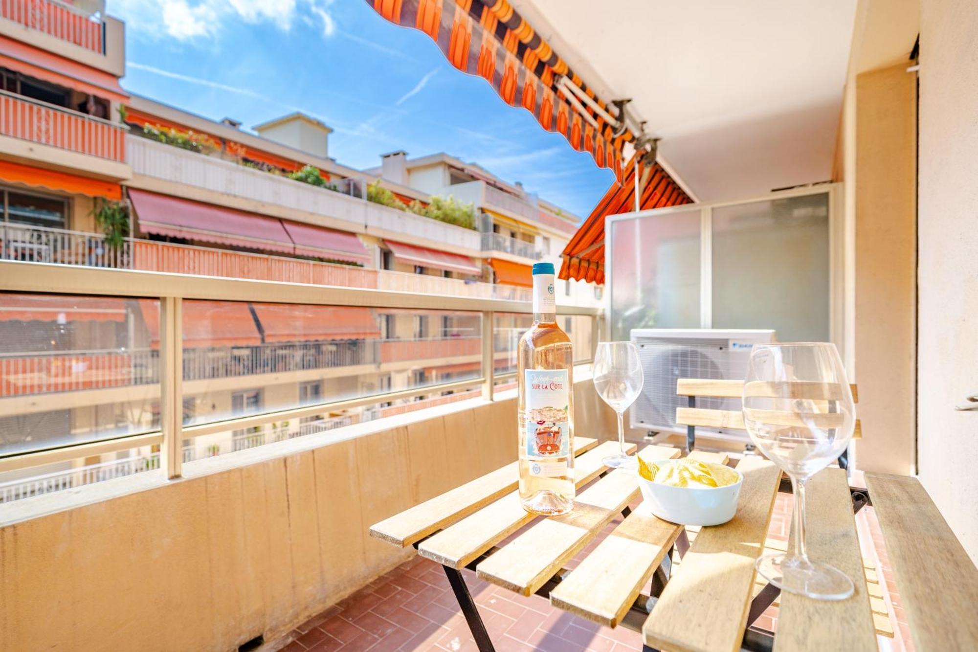 ניס Near Old Town And Apartment Fully Renovated מראה חיצוני תמונה